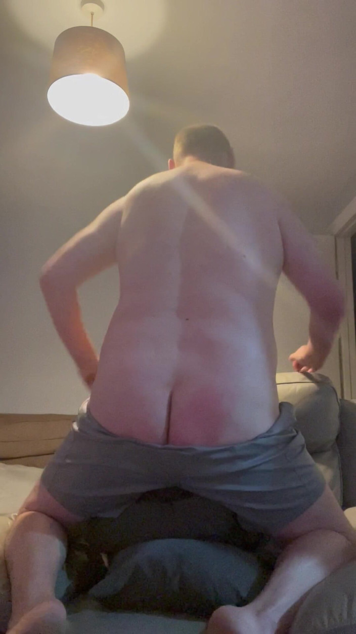 Ancient456: Nadržená v salonku