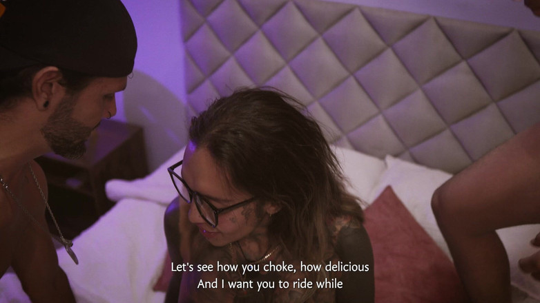 Camila Jimenez: Меня трахают в задницу 3 члена в моем первом порно видео