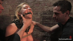 The Training of O by Kink: Trénink Hollie Stevens první den