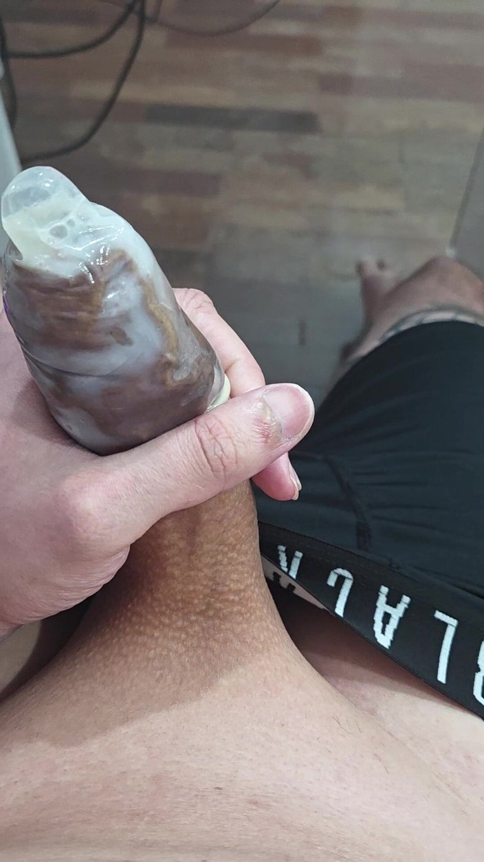 Lkdick8: Correrse en el condón