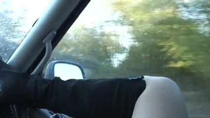 Popp Sylvie: While driving on the highway