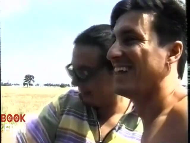 Teenies exposed: Cuộc phiêu lưu tuổi teen thèm muốn trẻ