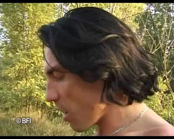 Battle of the asses and pussies: Šukání těsné čerstvé teenagerky je vždy potěšením