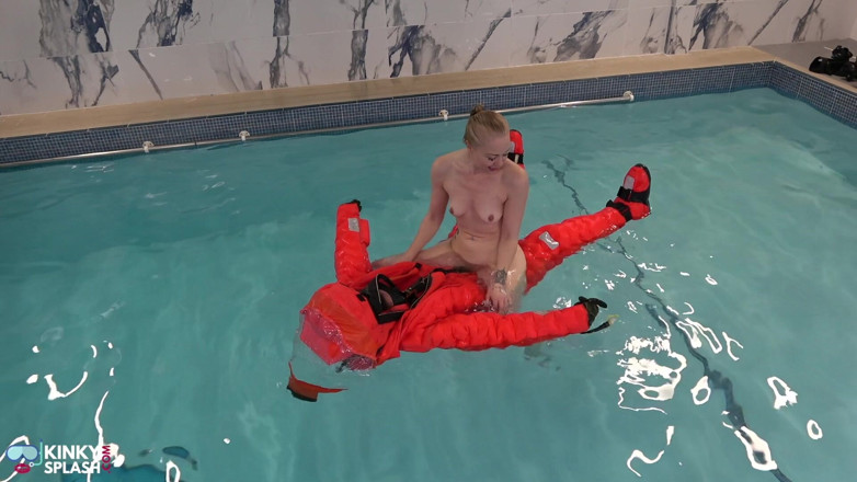 UKCuteGirl Lucy Lauren: Naked and Horny on My Inflatable Submarine Girl