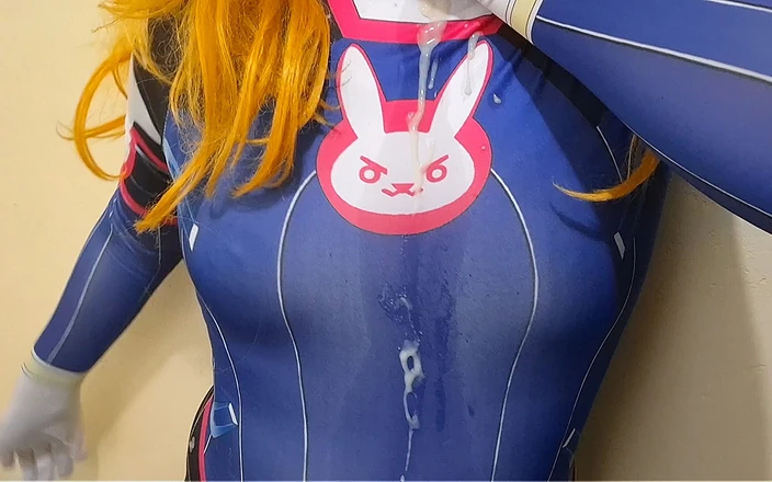 fermerino: Продолжительный пореза глупый сисси в косплей наказывает ее соски и давится минетом