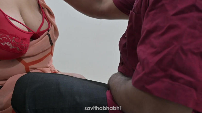 savithabhabhi: Indian Maid Wearing Saree
