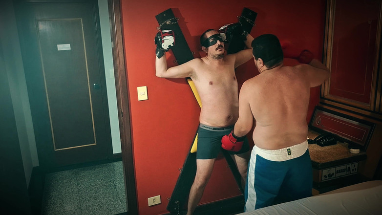 Combat and fetish: Доминирование X: бокс медведя против Джоббера