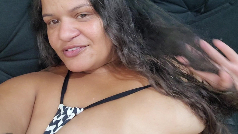 Paty Bumbum: Makcik tiri Gil My Cuckold