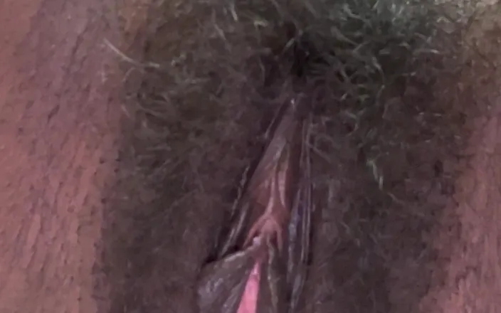 Keephimcum69: Stretch and finger my ebony pussy