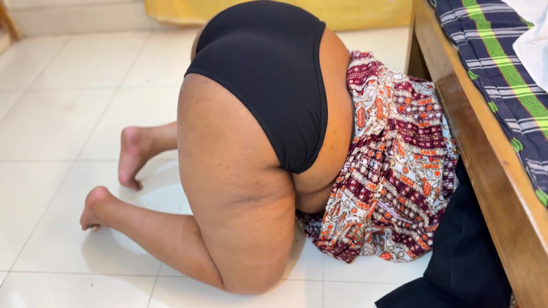 Aria Mia: Egyptská krásná velká prdel vnadná muslimská sexy macecha uvízla pod...