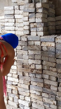 Guruku nggak bisa menolak kontol besarku di luar ruangan pulang kuliah