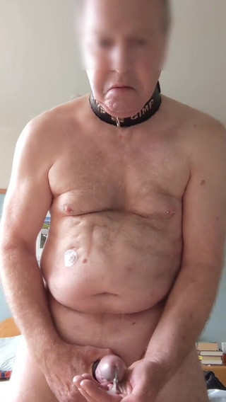 Bellhead: Slow motion gimp fun