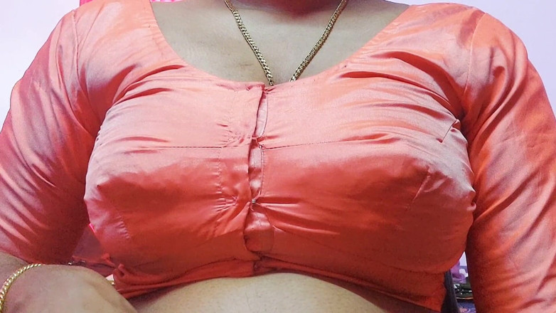 Desi Mohini: Super žhavá nevlastní sestra stráví jednu noc se svým nevlastním bratrem.