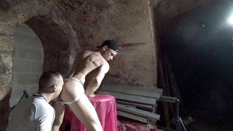 RAW PORN SPY CAM: Z Patrickiem Bauerem zerżnięta na oklep przez Tima Cosli