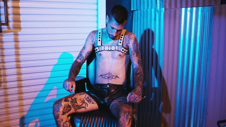 Bondage Bros: Ryan thống trị