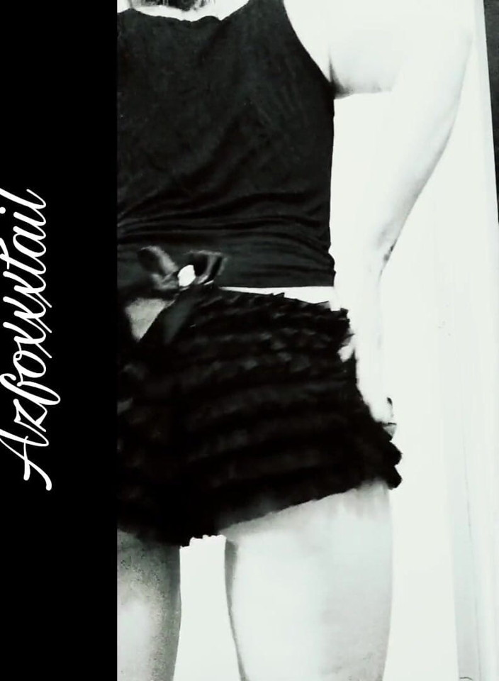 AzFoxxxTailPhelicia: Strip 2 - Fluffypanty