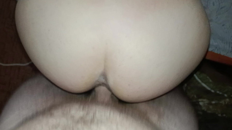 OniSoi: Cul juteux, baise sa levrette