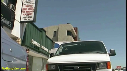 My Bang Van: 苗条熟女在街上被搭讪