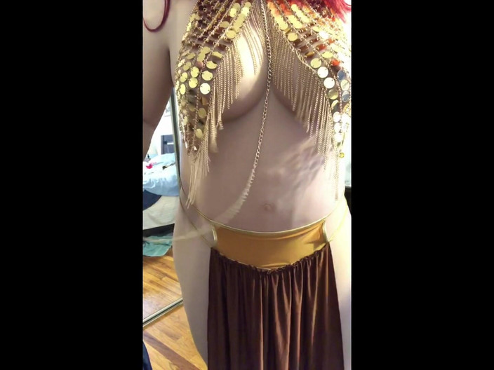 Deanna Doll: Deanna cd doll seksi harem kız dölünü atıyor