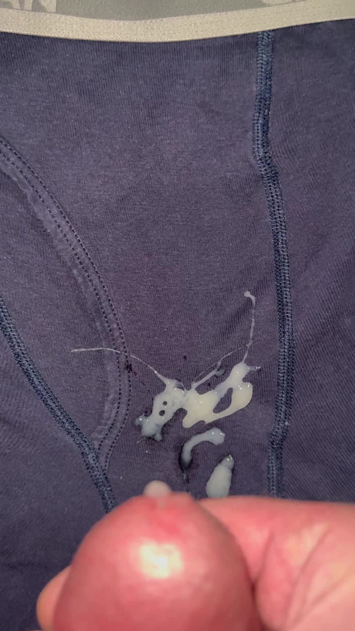 CumDaily: Cum on Underwear Boxers