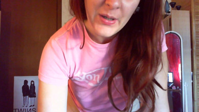 Nicoletta Embassi: Si Dia SukaKan Kaki Seksi Saya Semasa Saya Menunjukkan Awak...