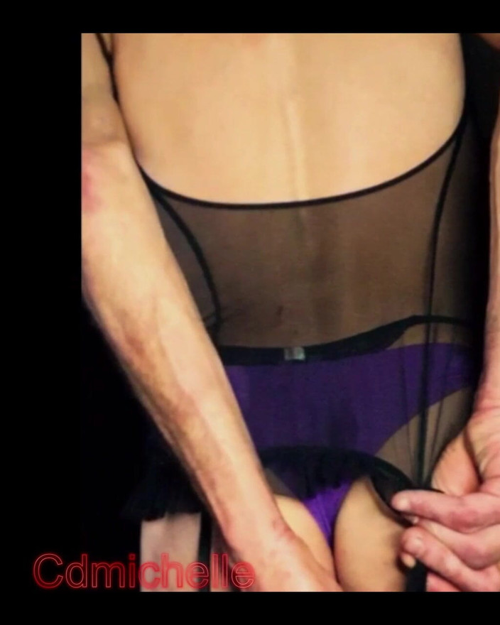 Cd Michelle lingerie: Cdmichelle बेटियों की सेक्सी पैंटीज आजमा रही है