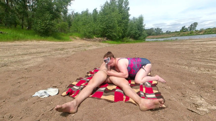 Angel_kisa: Leżałem na plaży, podszedł do mnie nieznajomy i skończył w...
