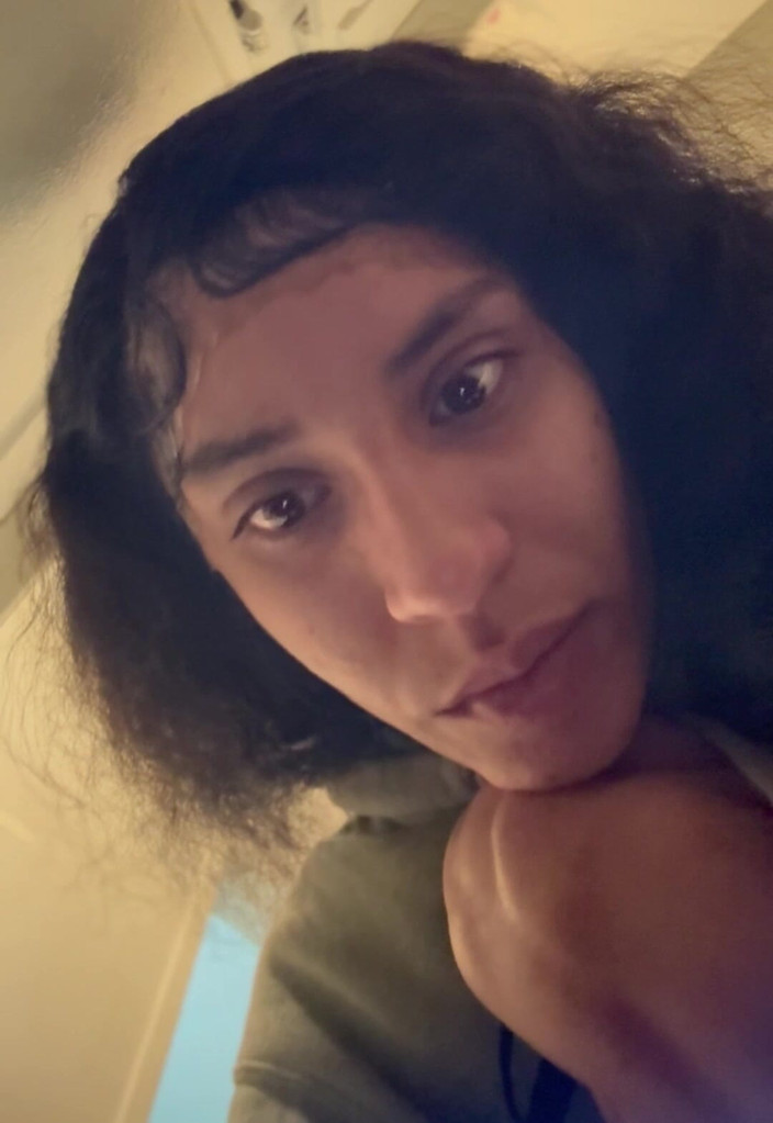Hineydipp73: Memek berbulu alami muncrat