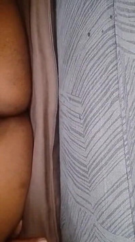 Sesso con la mia sorellastra nel soggiorno per gatti