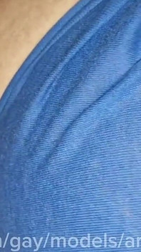 J’ai déchiré ma culotte, j’ai coincé ma bite, croisière torride dans le parc d’hiver !