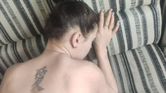 DirtyLubov: Sodomie en levrette sur le canapé