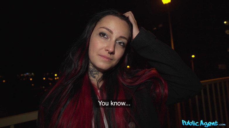 Public Agent: Agent publiczny - Inked Baddie Sharlotte Thorne uwielbia świeżego penisa