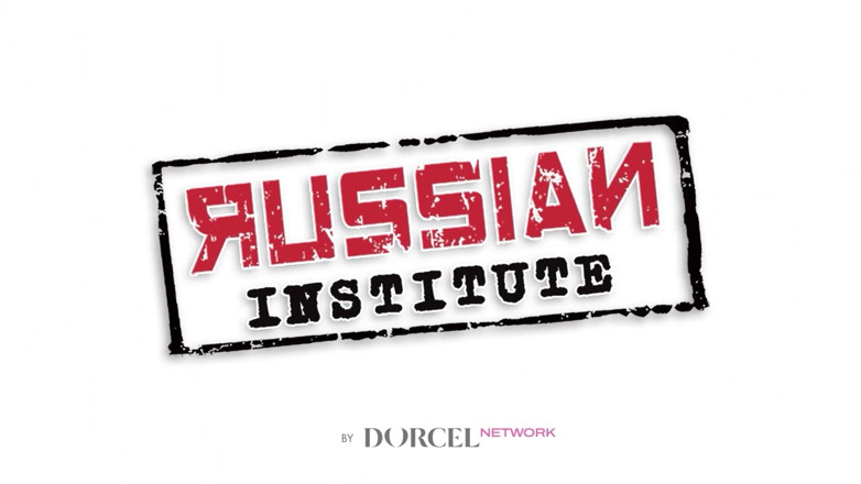 Russian Institute: Analna pokusa na jachcie z Defrancesca Gallardo