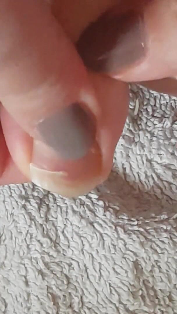 Faith's Feet Fetish: Cutting my toe nails - Faiths Feet Fetish