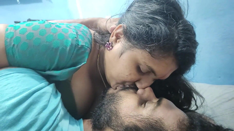 Vaigavarun45: Mallu Maid and Boss Hot Romance in Kitchen and Fuck...