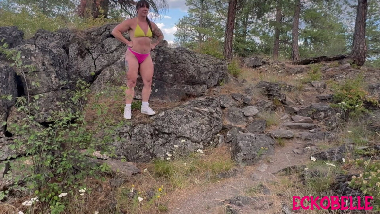 Ecko Belle: Muscle Mommy Wilderness Wedgie