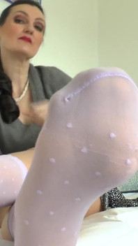Schnüffler an meinen verschwitzten lila nylonsocken, pOV, WICHsanleitung lady victoria Valente