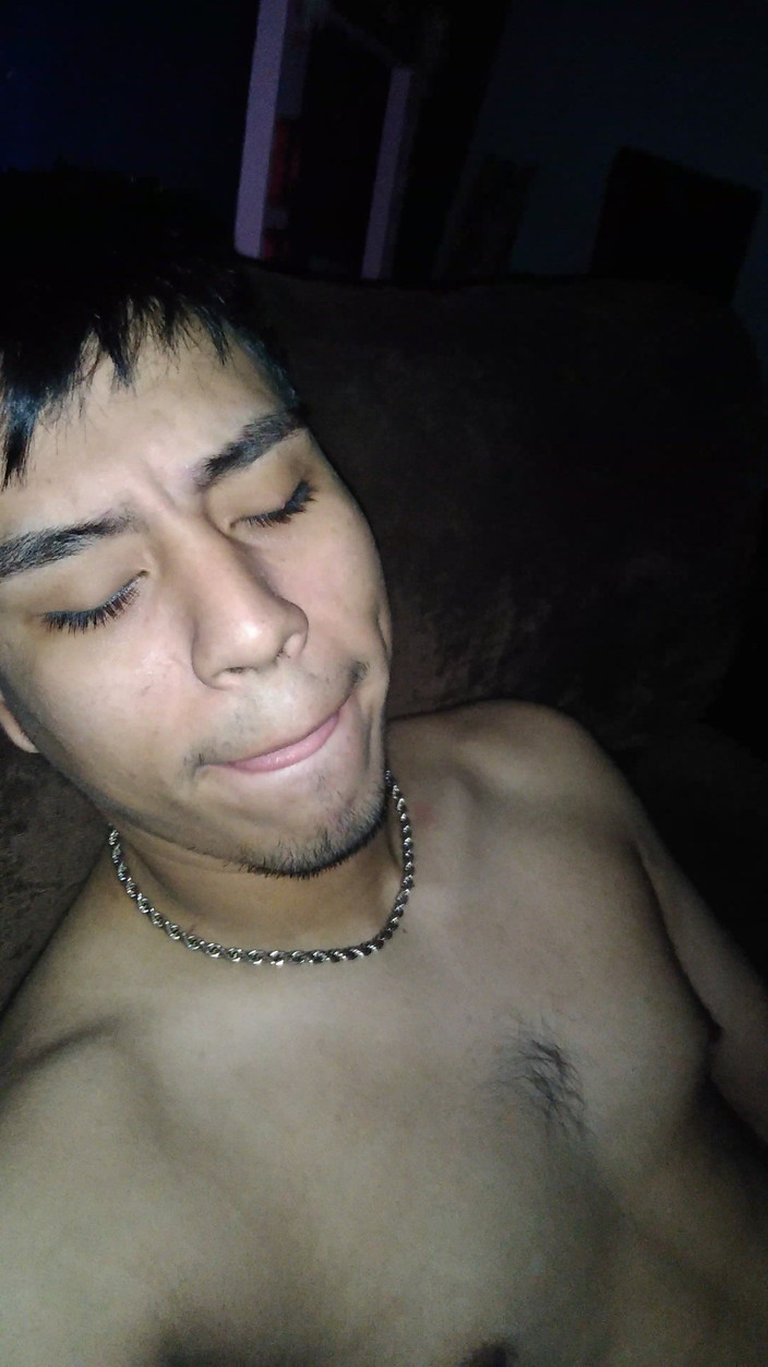 AlexAlejandro13: Air mani jatuh di muka saya &amp; badan