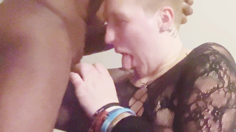 Thekookiejar: Cewek sange ini dientot sambil pakai stoking jala setelah menggoda