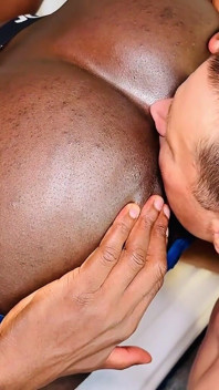 Biały pieprzy czerń - Mason Cross i Afroblackxxx