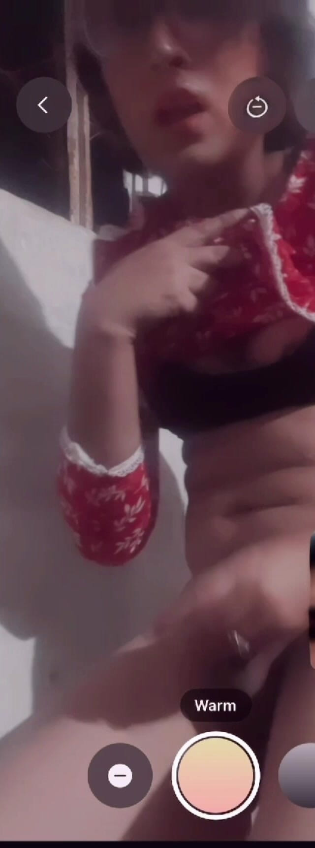 Apple00001: Je squirte pendant une branlette