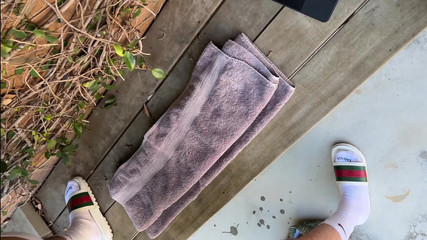 Hung Papi: Non circoncise latino baise au bord de la piscine, insémination,...