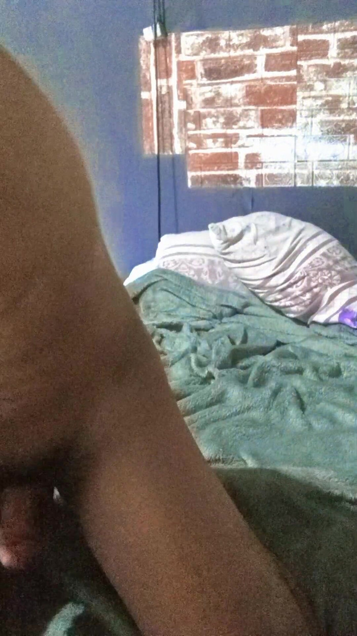 Rouge_eastson: Twink chơi đồ chơi của anh ấy