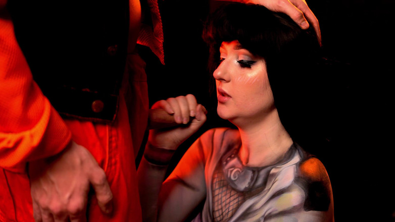 Em Yang: Hinata mostra naruto justsu bodypaint