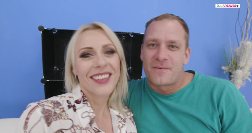 Cuckold Fuckers: Блондинка-сучка трахается перед глазами ее друга