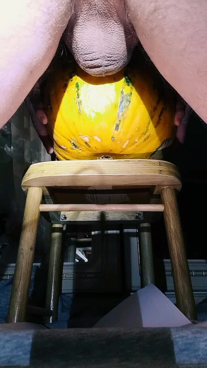 White Ukrainian Dick: Люблю Трахати Гарбузи!