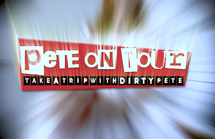 Pete on Tour: Stepmother and stepdaughter fuck with double dildo