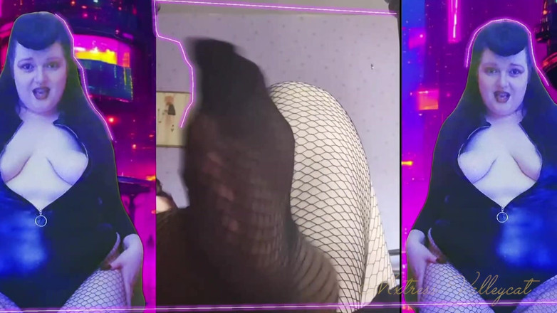 Mxtress Valleycat: Ả điếm chân bị ám ảnh