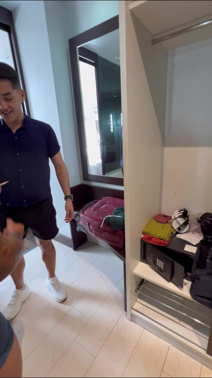 Johnny Hakson: Прямі м'язи розмножують мою величезну дупу