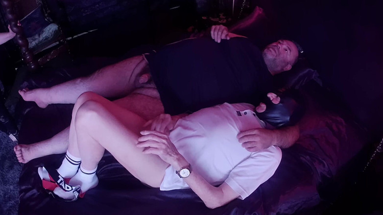 Aaexperiences Gay: Part 3-lanista Bear &amp; Tawseman Spanking Session in the Vamp Room!